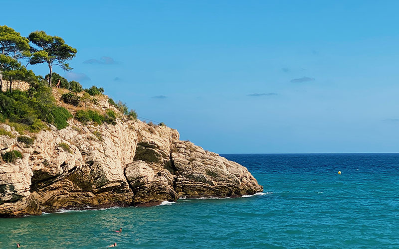 Cliffs and blue water in Salou